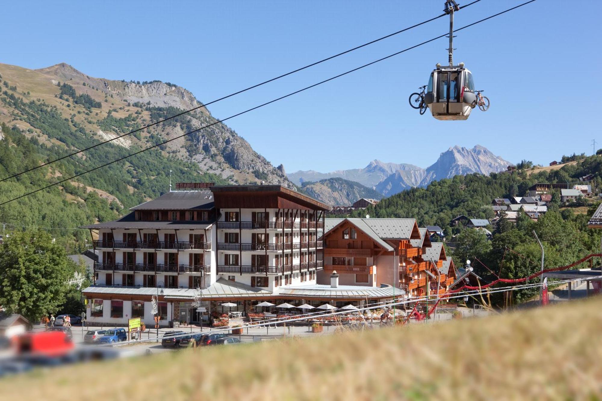 Grand Hotel De Valloire Et Du Galibier מראה חיצוני תמונה
